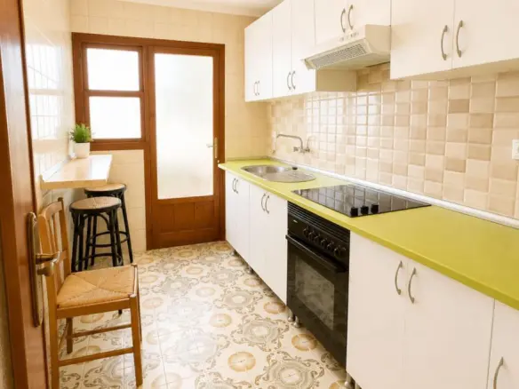 Apartment Of 95 M² In Torrevieja, Spain