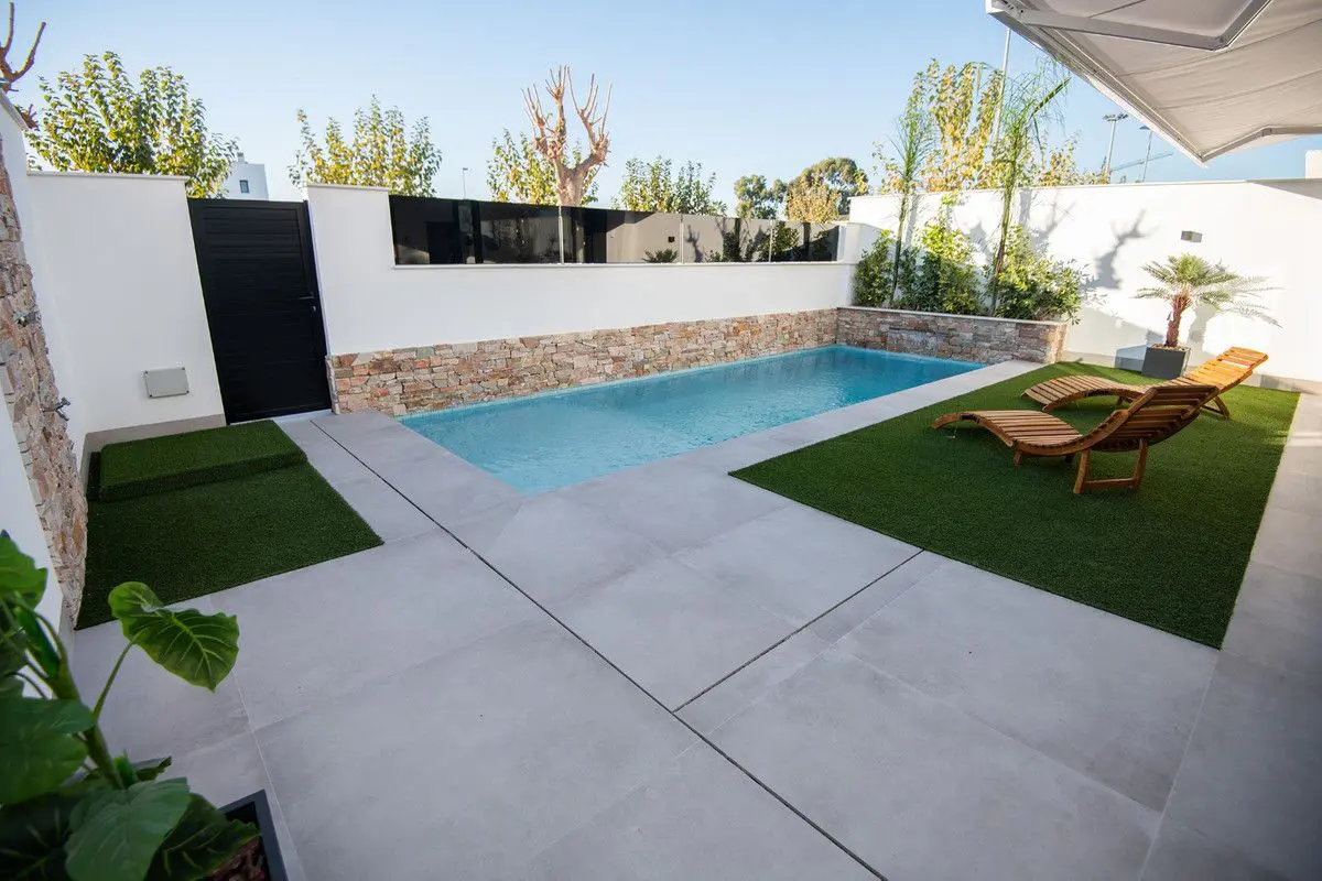 Villa Of 100 M² In Santiago De La Ribera, Spain