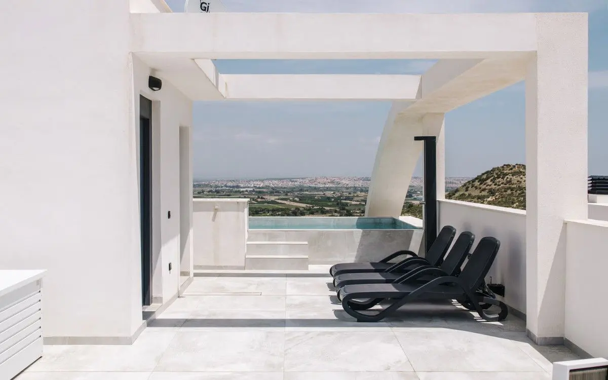 Apartment Of 240 M² In Rojales, Spain