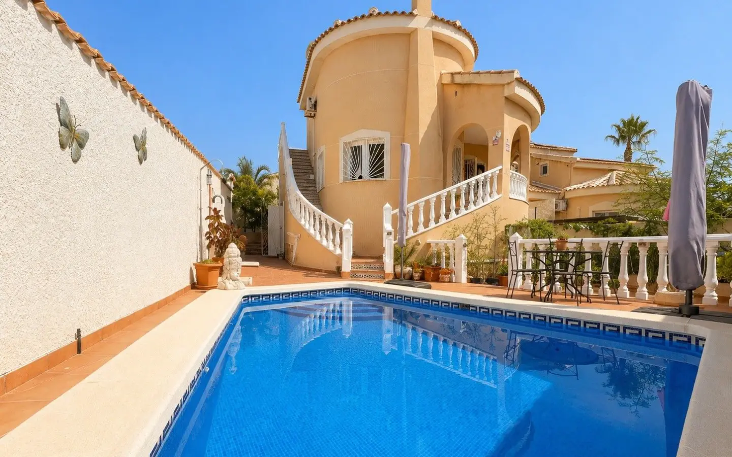 Villa Of 99 M² In Rojales, Spain