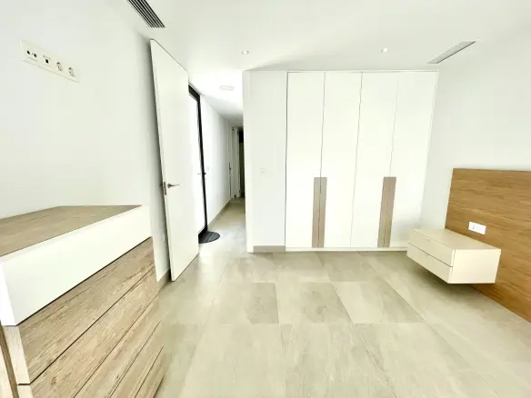 3-bedroom Villa In Benijofar, Spain (143 M²)