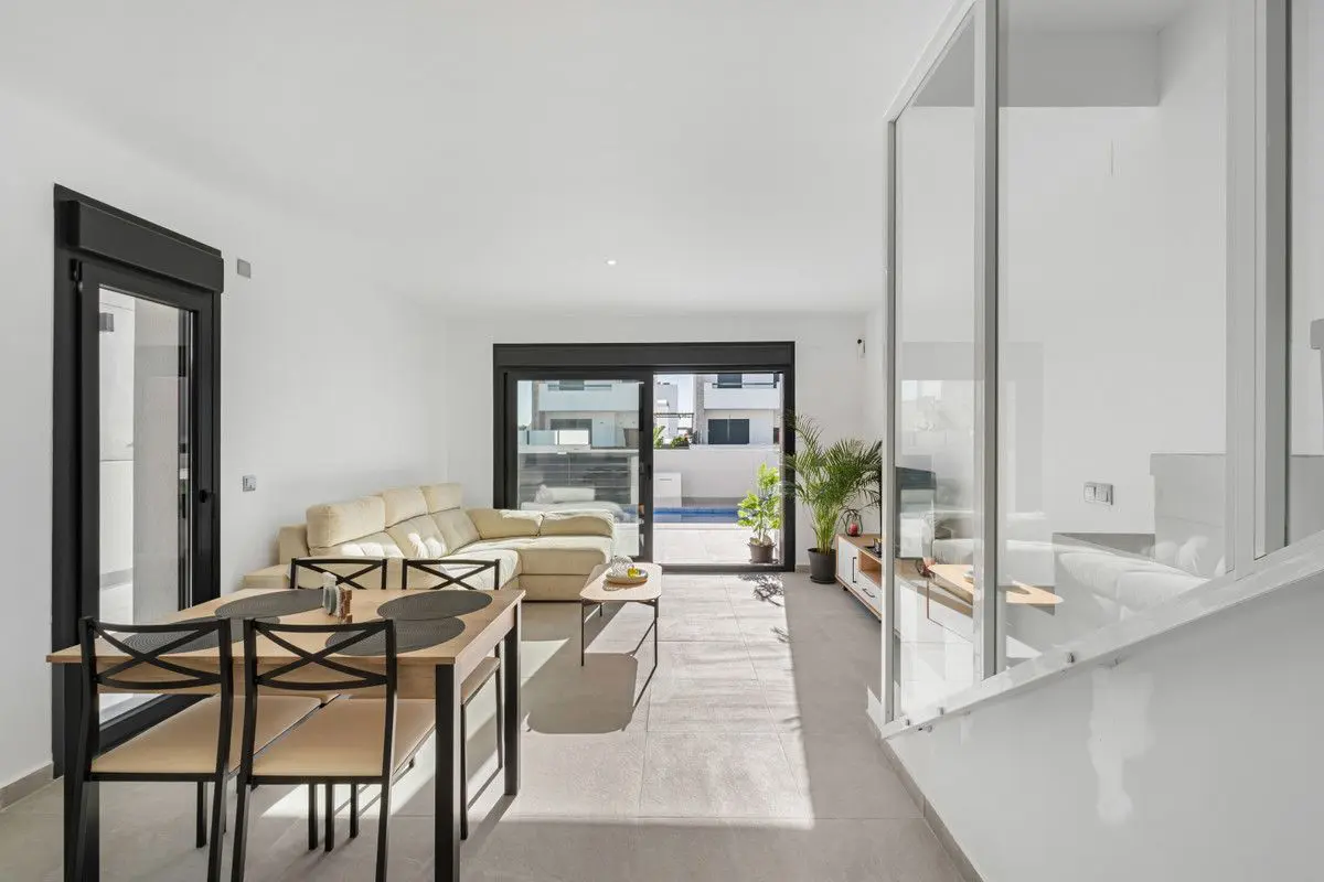 Villa Of 97 M² In Daya Nueva, Spain