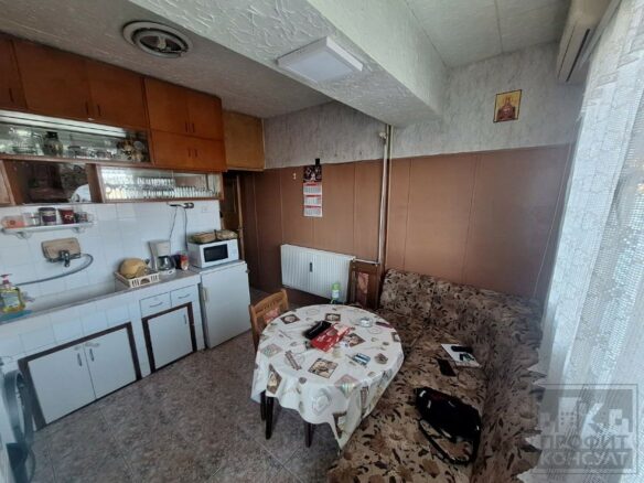 Apartment Of 75 M² With Balcony In Kolyo Ficheto District, Veliko Tarnovo