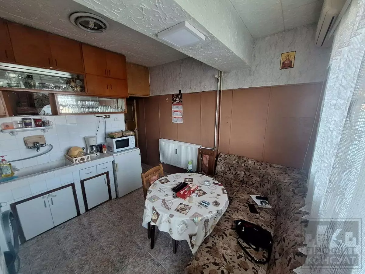 Apartment Of 75 M² With Balcony In Kolyo Ficheto District, Veliko Tarnovo