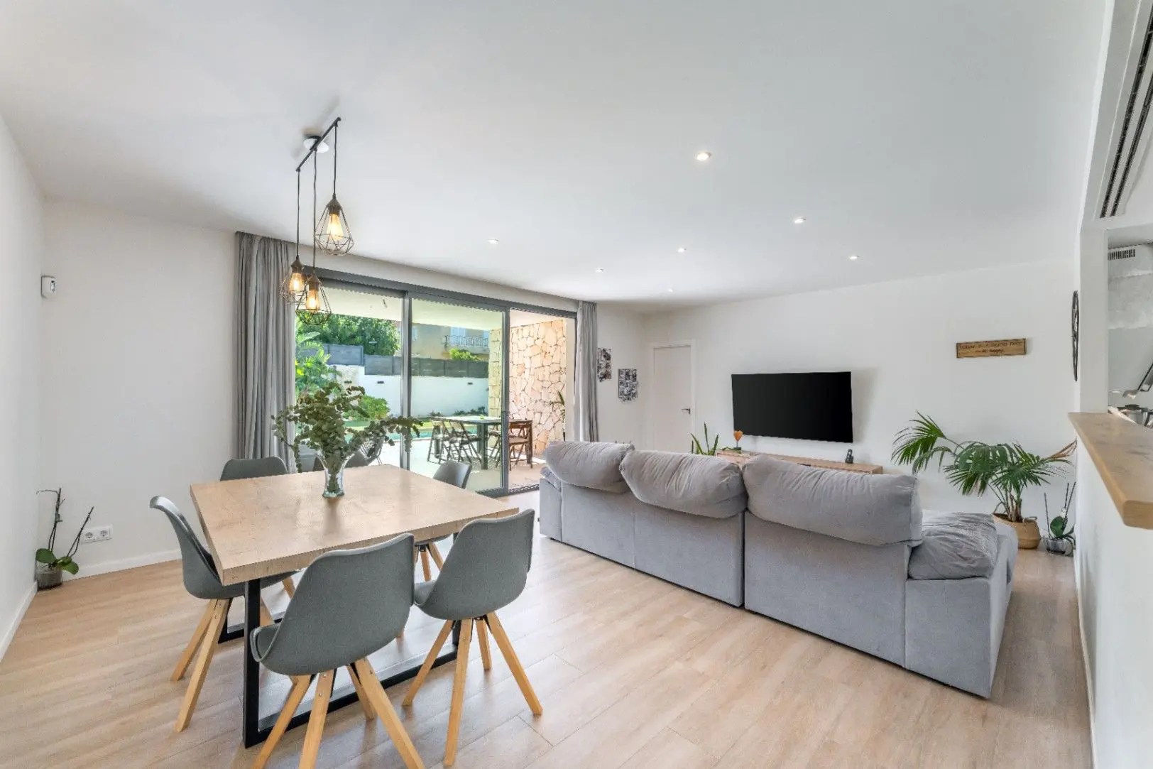 Villa 297 M² In Marratxí, Spain – Mediter Real Estate