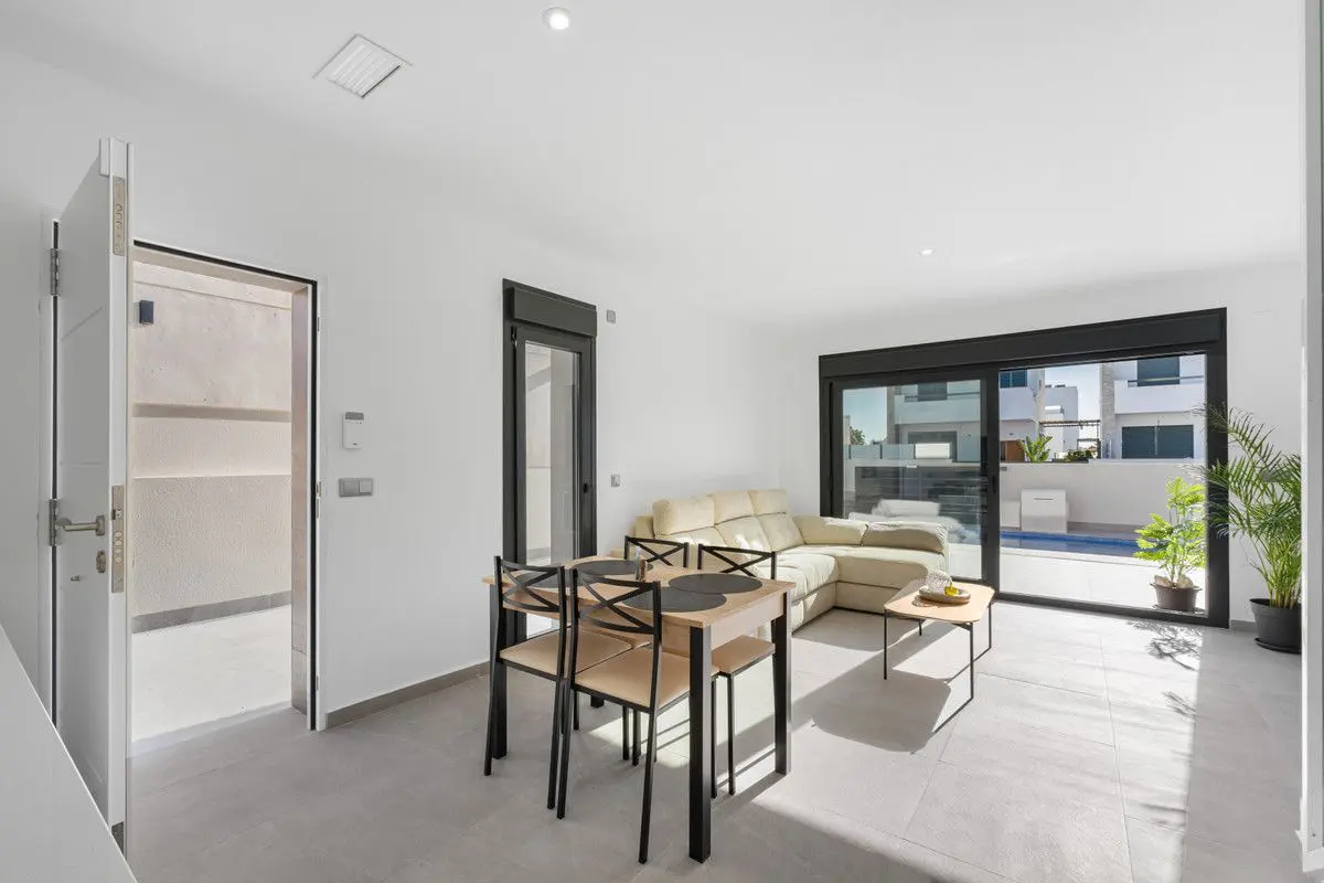 Villa Of 97 M² In Daya Nueva, Spain