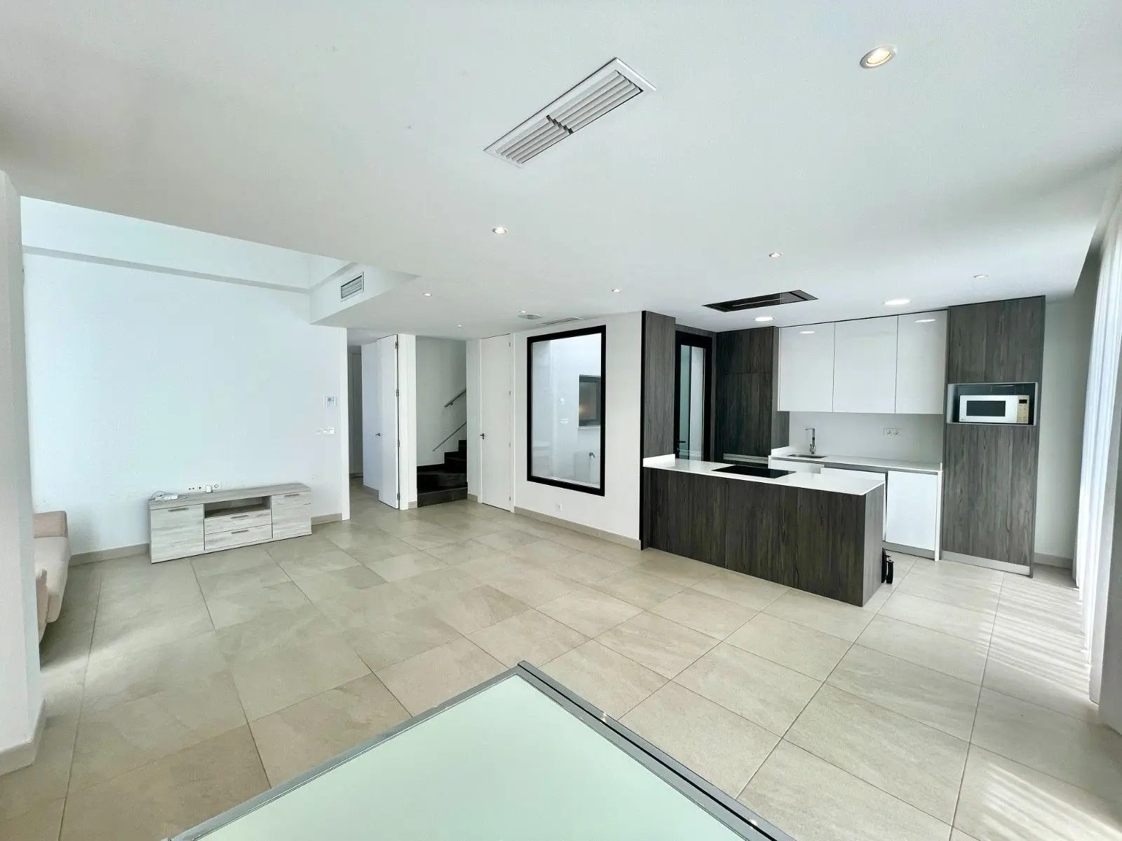 Villa Of 143 M² With No Features In Benijofar, Spain