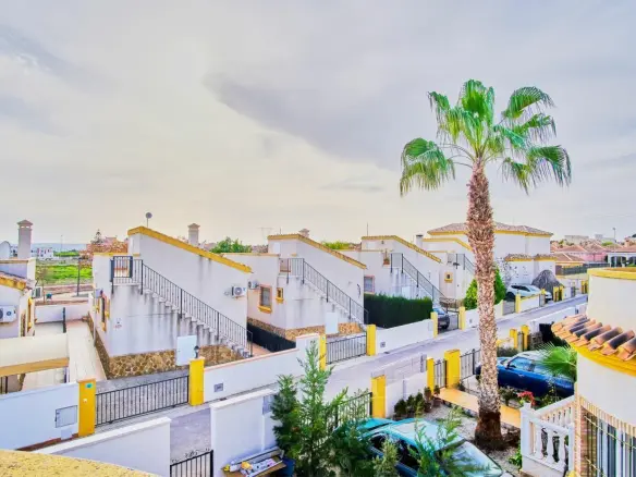 3-bedroom Villa In Los Montesinos, Spain (98 M²)