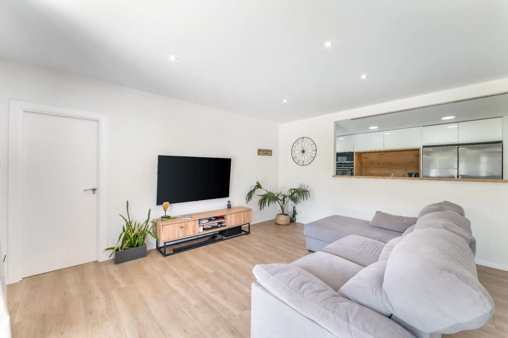 Villa 297 M² In Marratxí, Spain – Mediter Real Estate