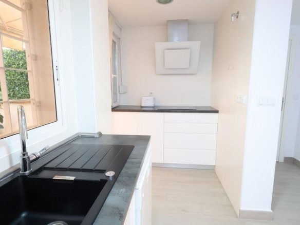Apartment Of 101 M² With Sea View In Orihuela Costa