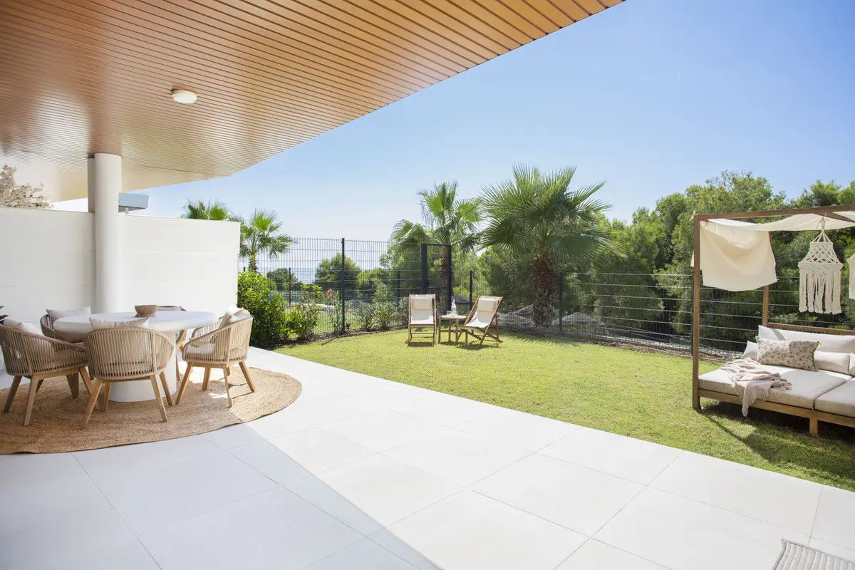 Apartment Of 84 M² With Sea View In Fuengirola, Spain