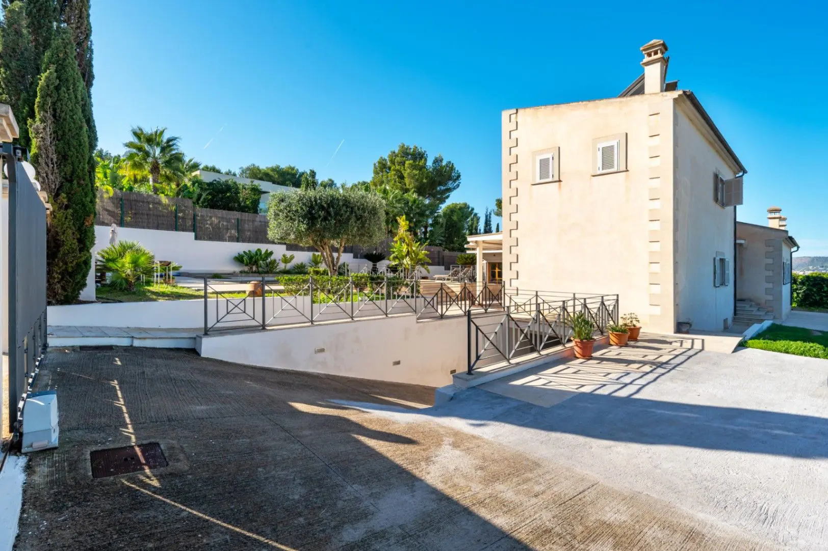Villa 461 M² In Calvià, Spain – Mediter Real Estate