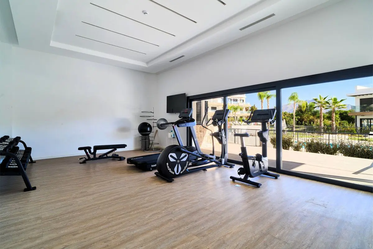 Apartment Of 92 M² In Estepona, Spain