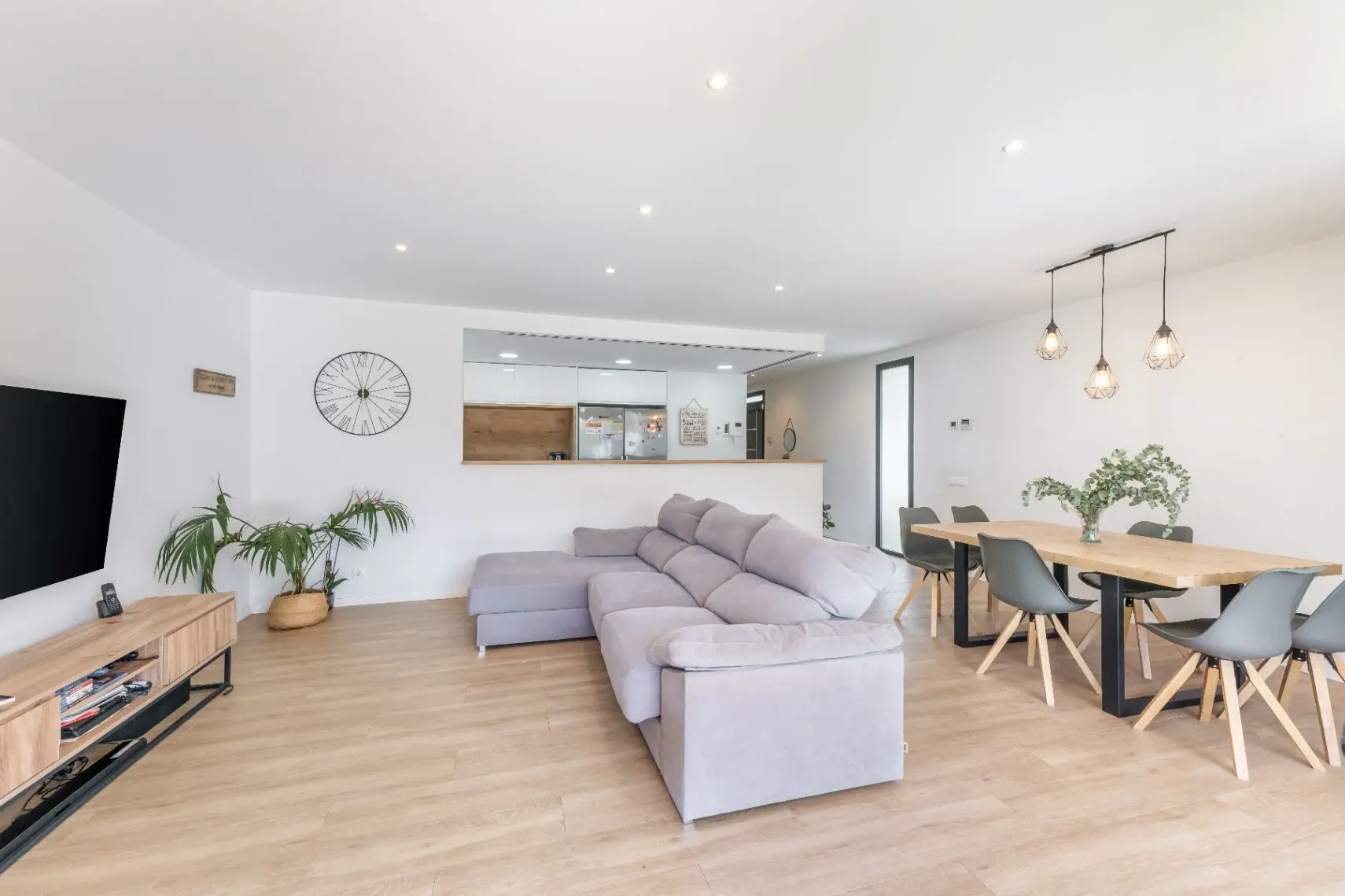 Villa 297 M² In Marratxí, Spain – Mediter Real Estate
