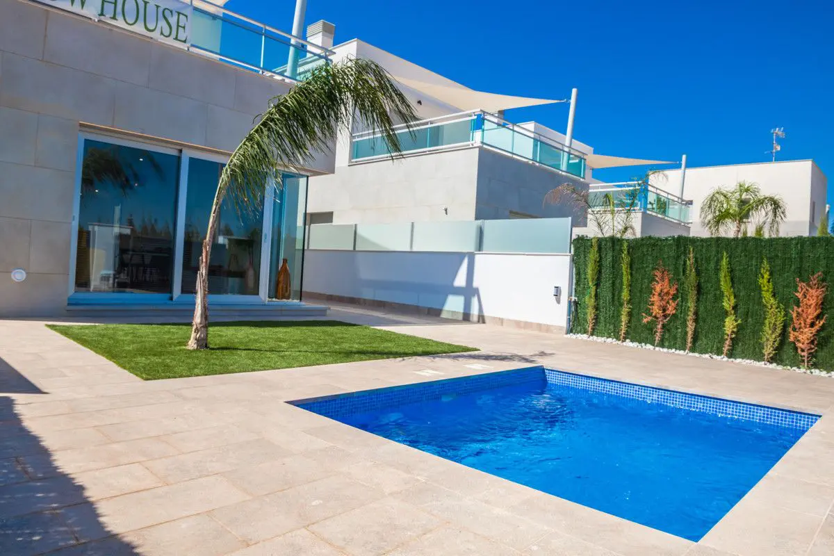 Villa Of 106 M² In Los Alcázares, Spain
