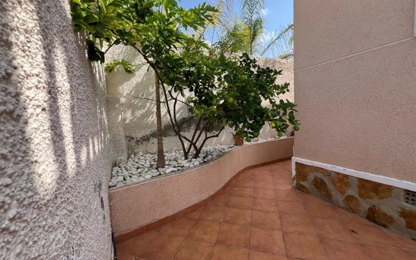 Villa Of 99 M² In Rojales, Spain