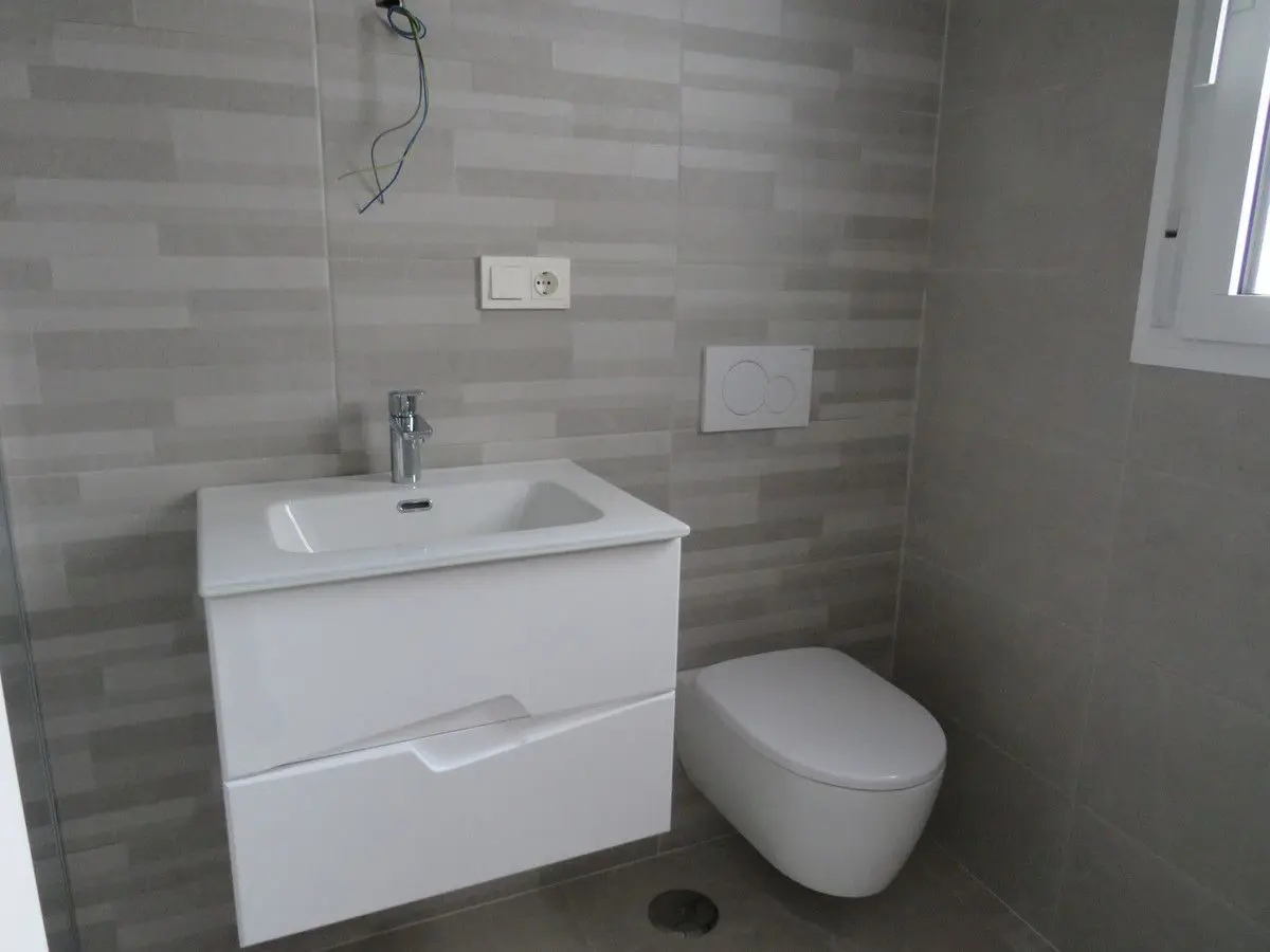 Apartment Of 74 M² With Sea View In Fuengirola, Spain