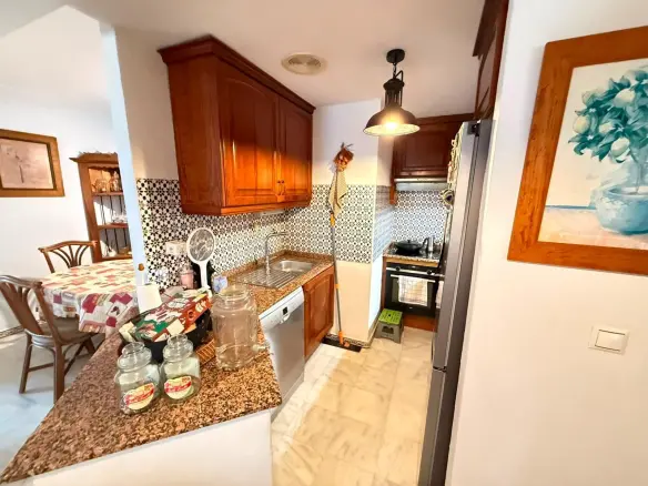 3-bedroom Apartment In Torrevieja, Spain (110 M²)