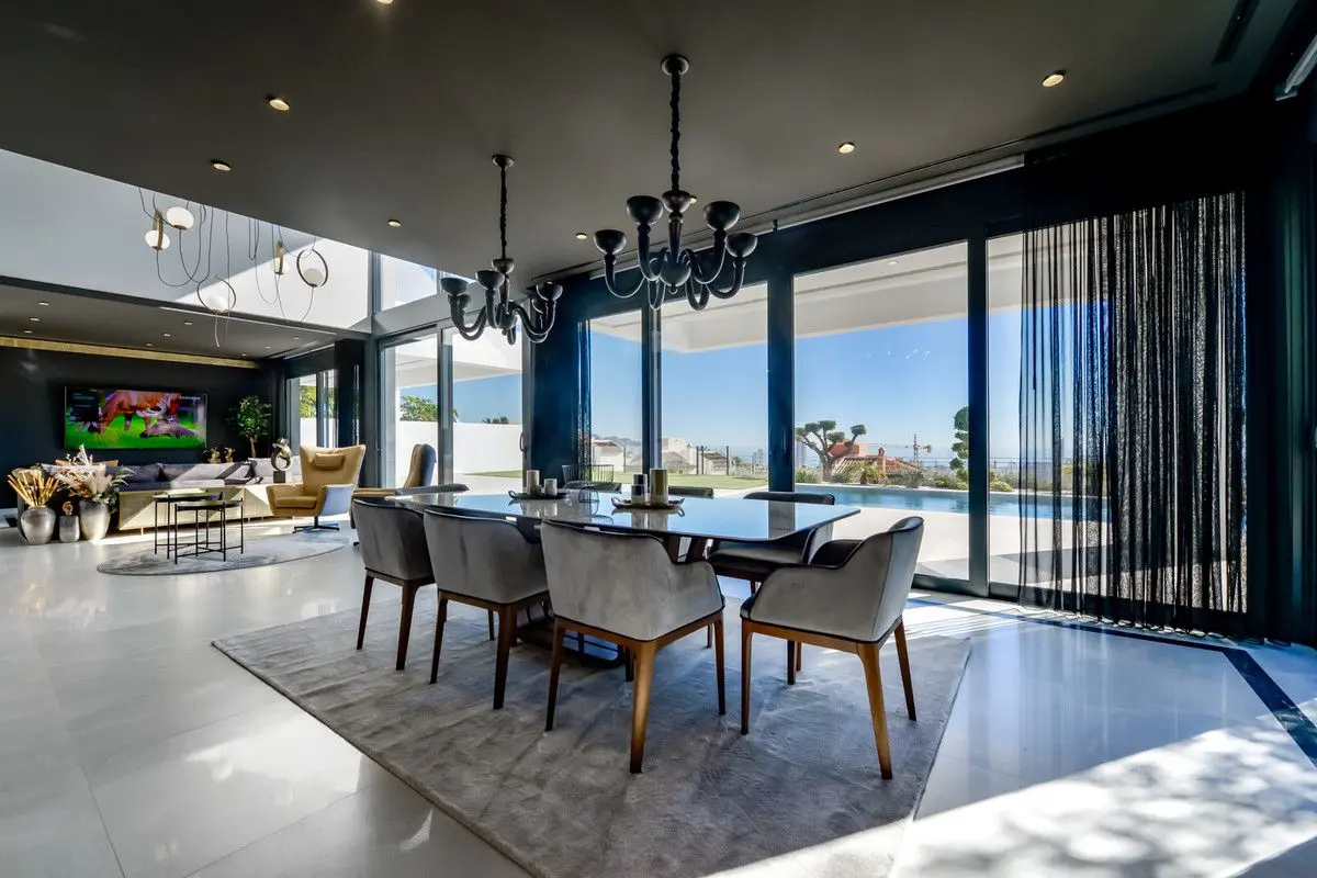 Villa Of 998 M² With Sea Views In Finestrat, Spain