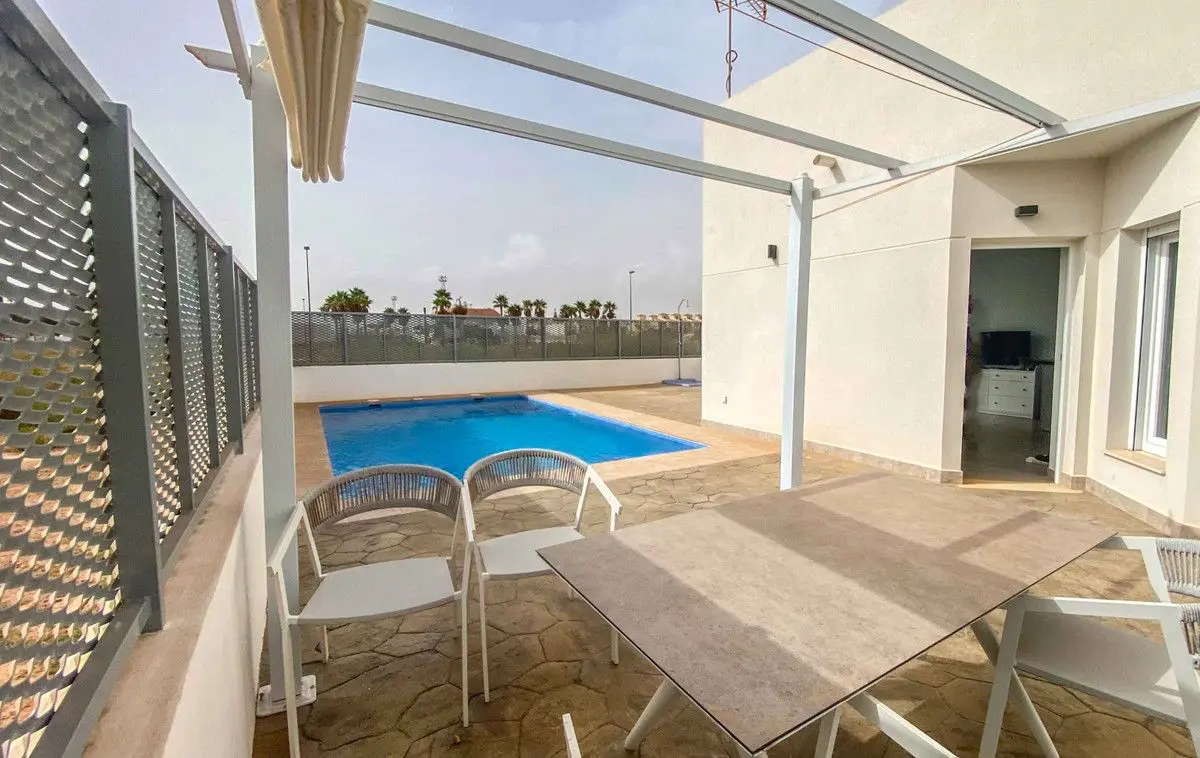 Villa Of 92 M² In Los Alcázares, Spain