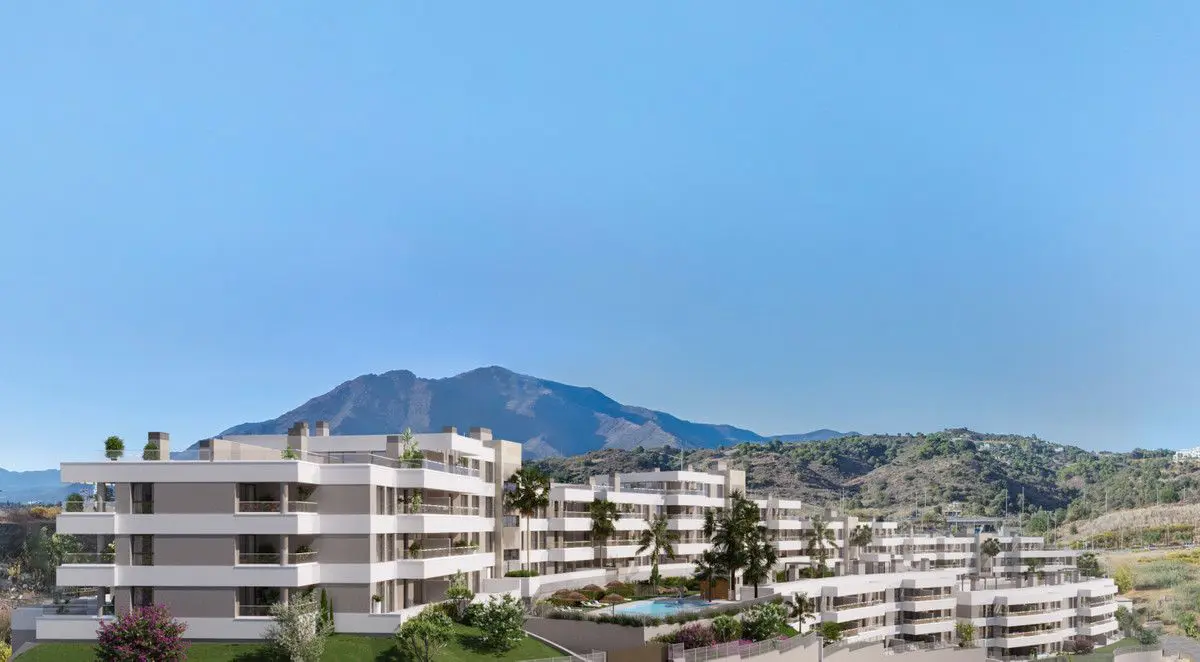 Apartment Of 80 M² In Estepona, Spain