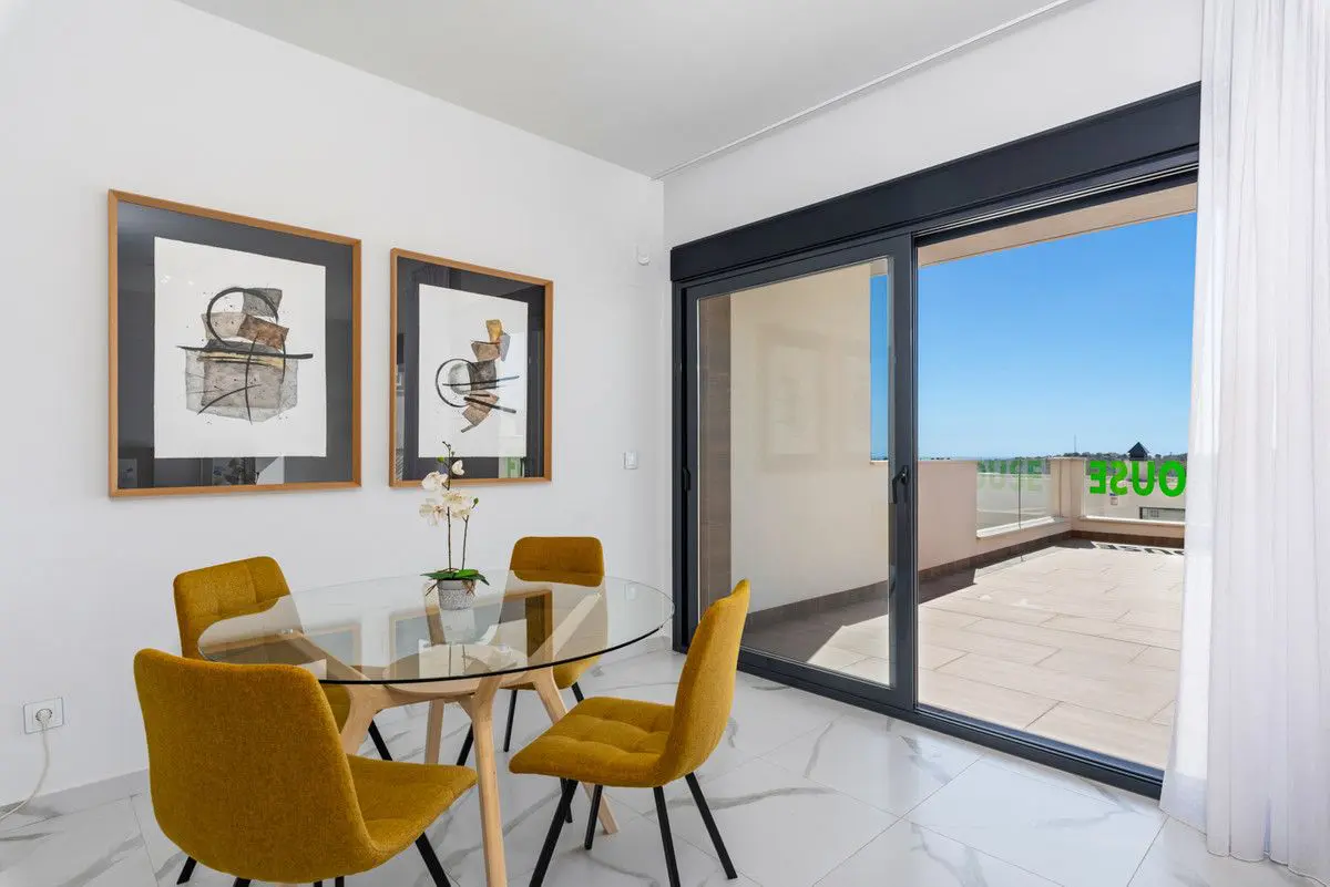 Villa Of 92 M² In San Miguel De Salinas, Spain