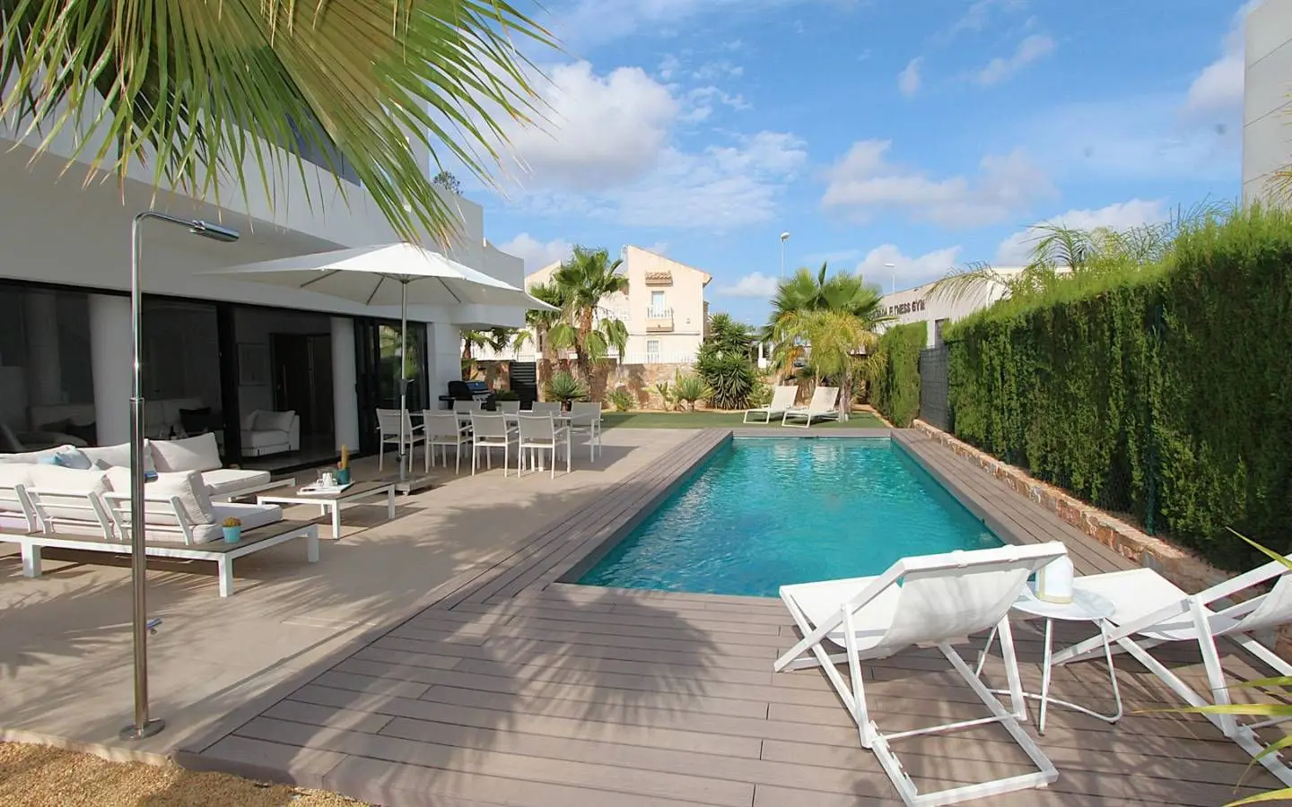 3-bedroom Villa In Rojales, Spain (160 M²)