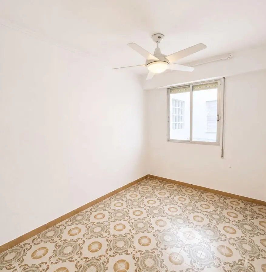 Apartment Of 95 M² In Torrevieja, Spain