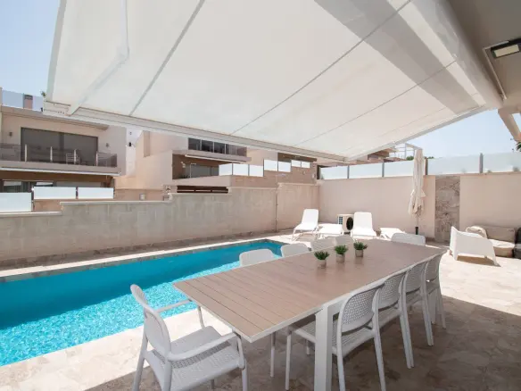 5-bedroom Villa In Orihuela Costa, Spain (190 M²)