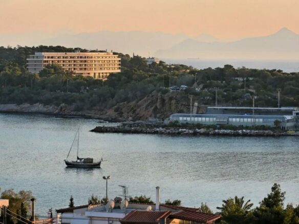 Luxury Furnished Maisonette With Panoramic Sea View, Vouliagmeni Center