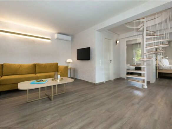Luxury Furnished Maisonette With Panoramic Sea View, Vouliagmeni Center