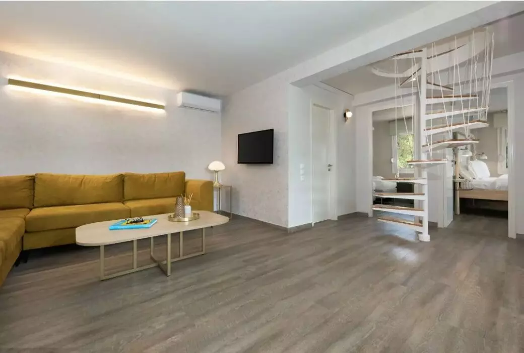 291 Luxury Furnished Maisonette With Panoramic Sea View, Vouliagmeni Center