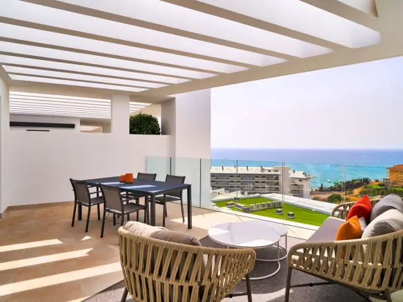 Apartment Of 84 M² With Sea View In Fuengirola, Spain