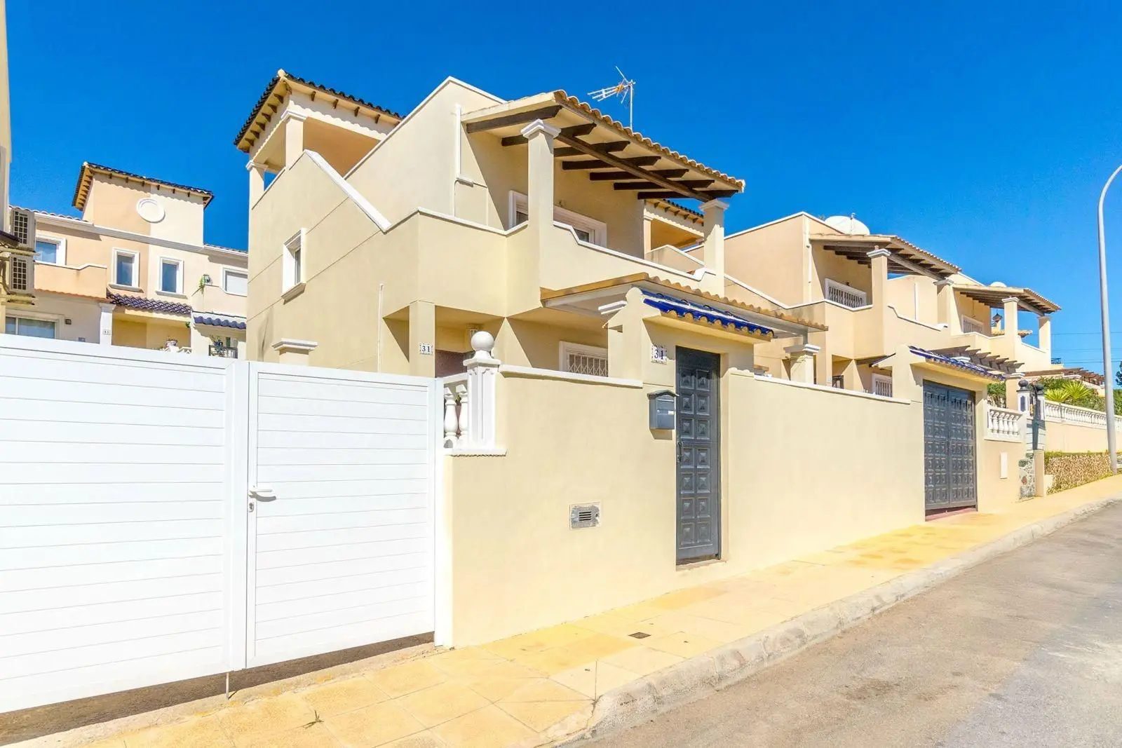 House 130 M² In San Miguel De Salinas, Spain