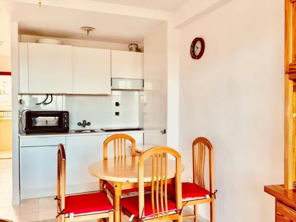 Apartment Of 77 M² With Sea View In Torrevieja, Spain
