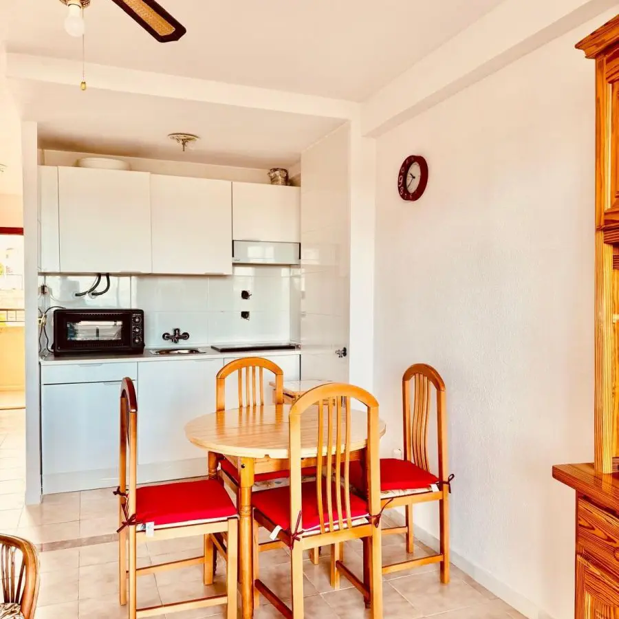 Apartment Of 77 M² With Sea View In Torrevieja, Spain