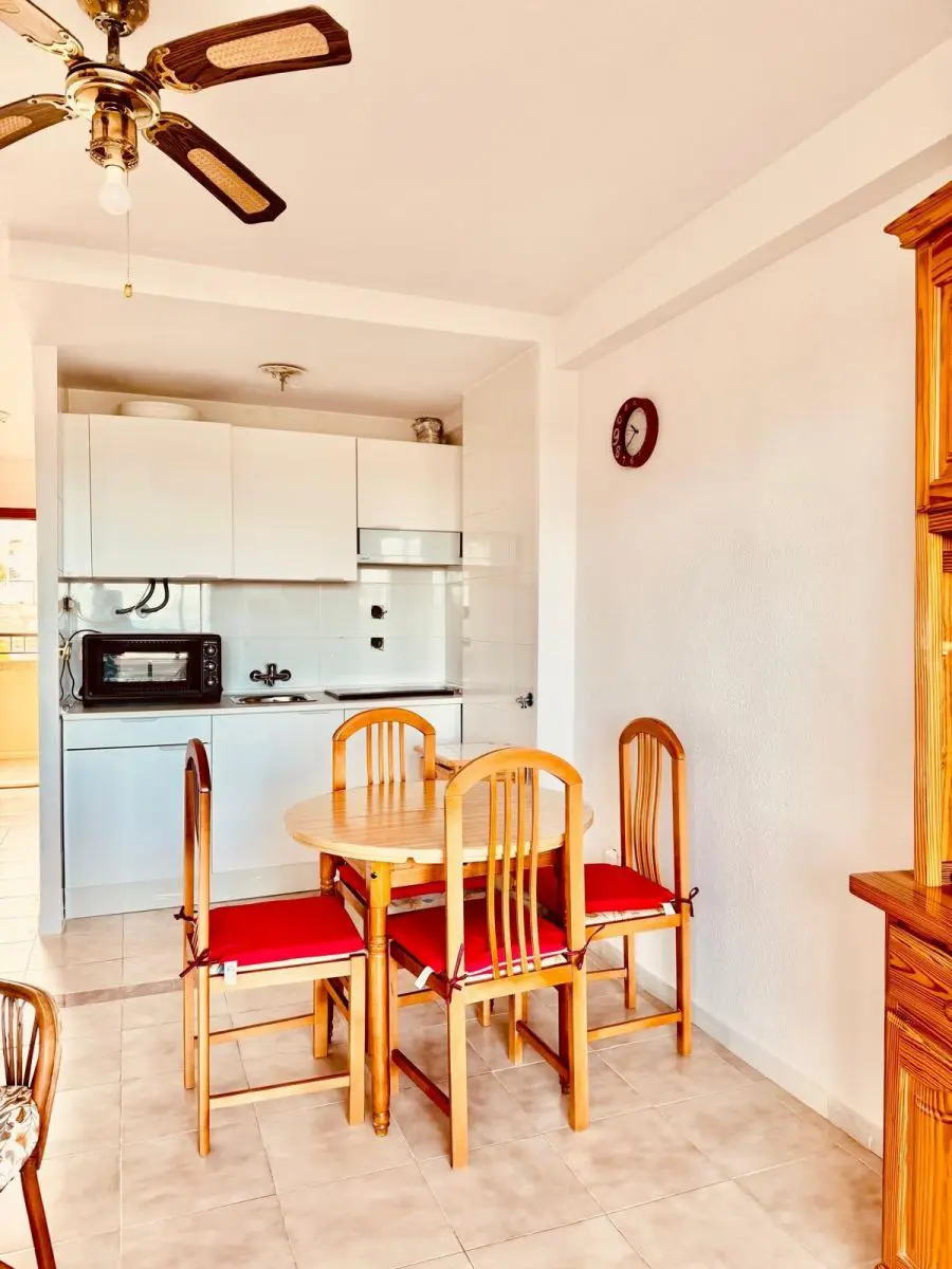 Apartment Of 77 M² With Sea View In Torrevieja, Spain
