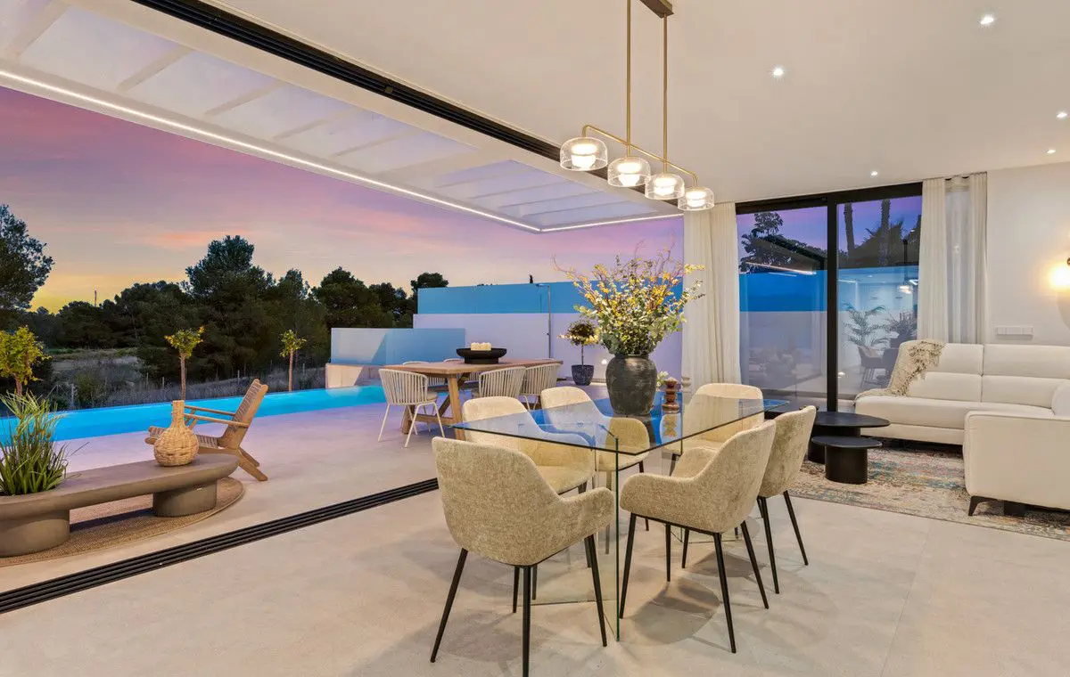 Villa Of 311 M² In Polop, Spain