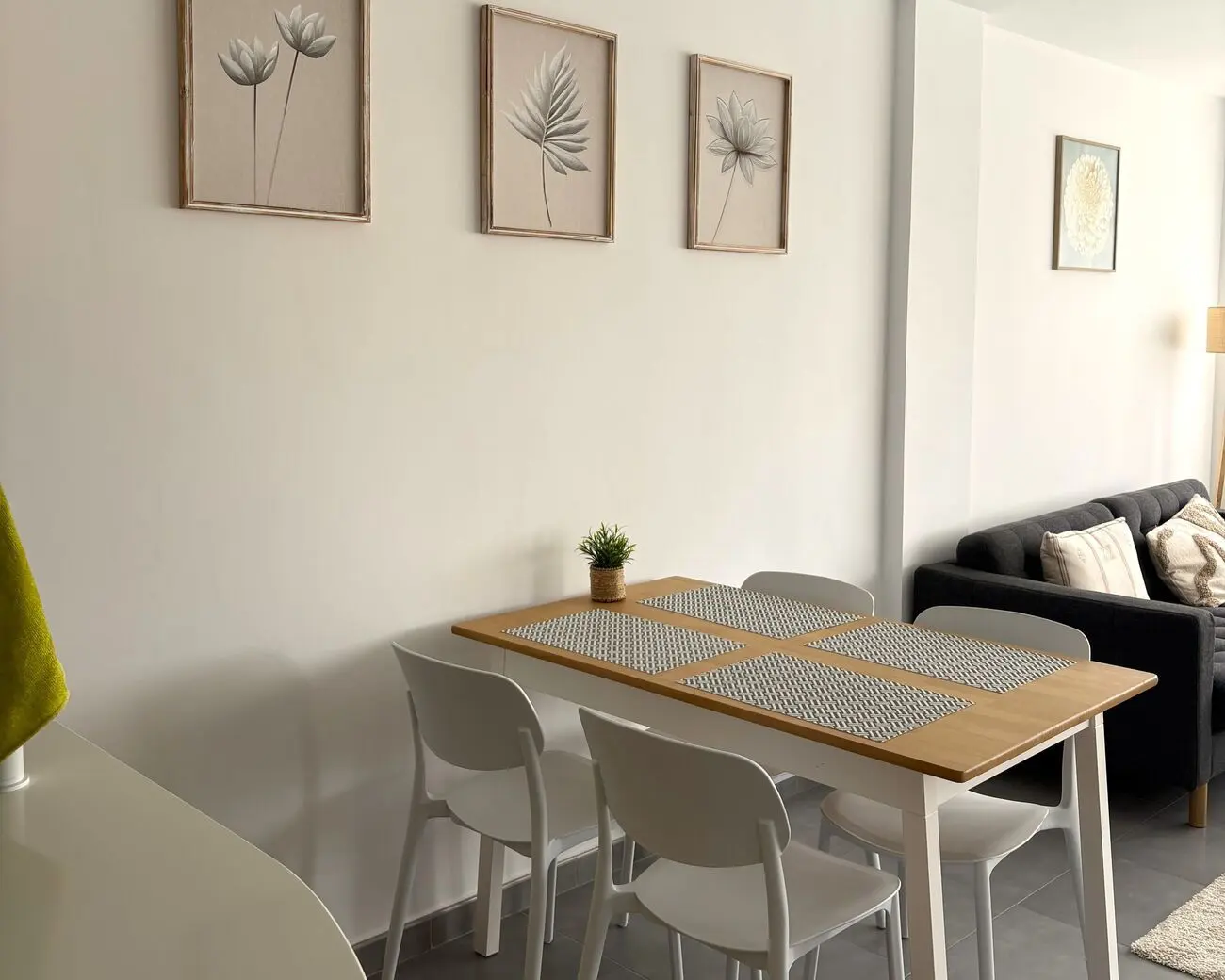 Duplex Of 83 M² In Villajoyosa, Spain