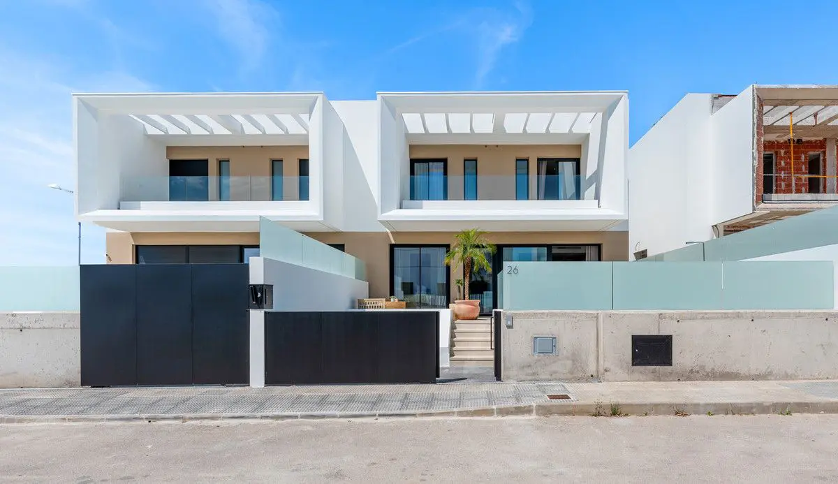 Villa Of 127 M² In Dolores, Spain