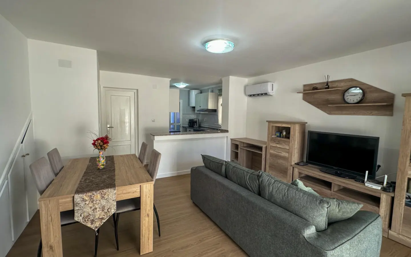 House 130 M² In San Miguel De Salinas, Spain