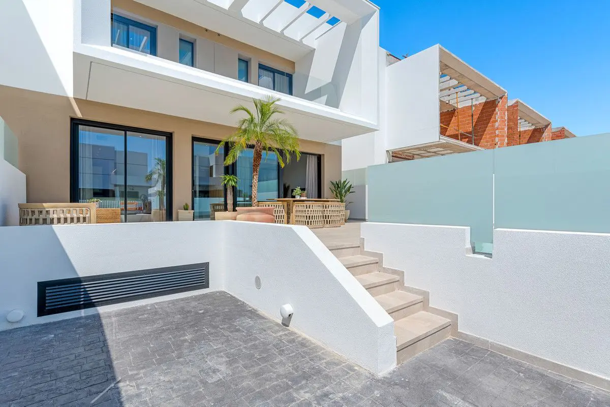 Villa Of 127 M² In Dolores, Spain