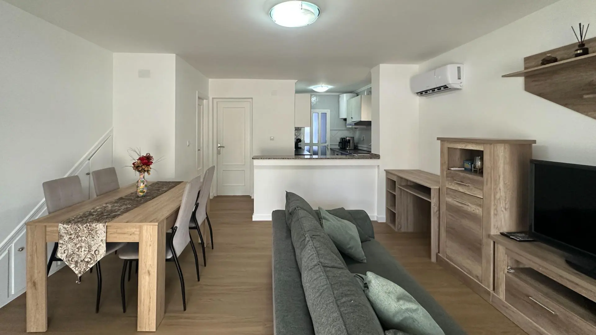 House 130 M² In San Miguel De Salinas, Spain