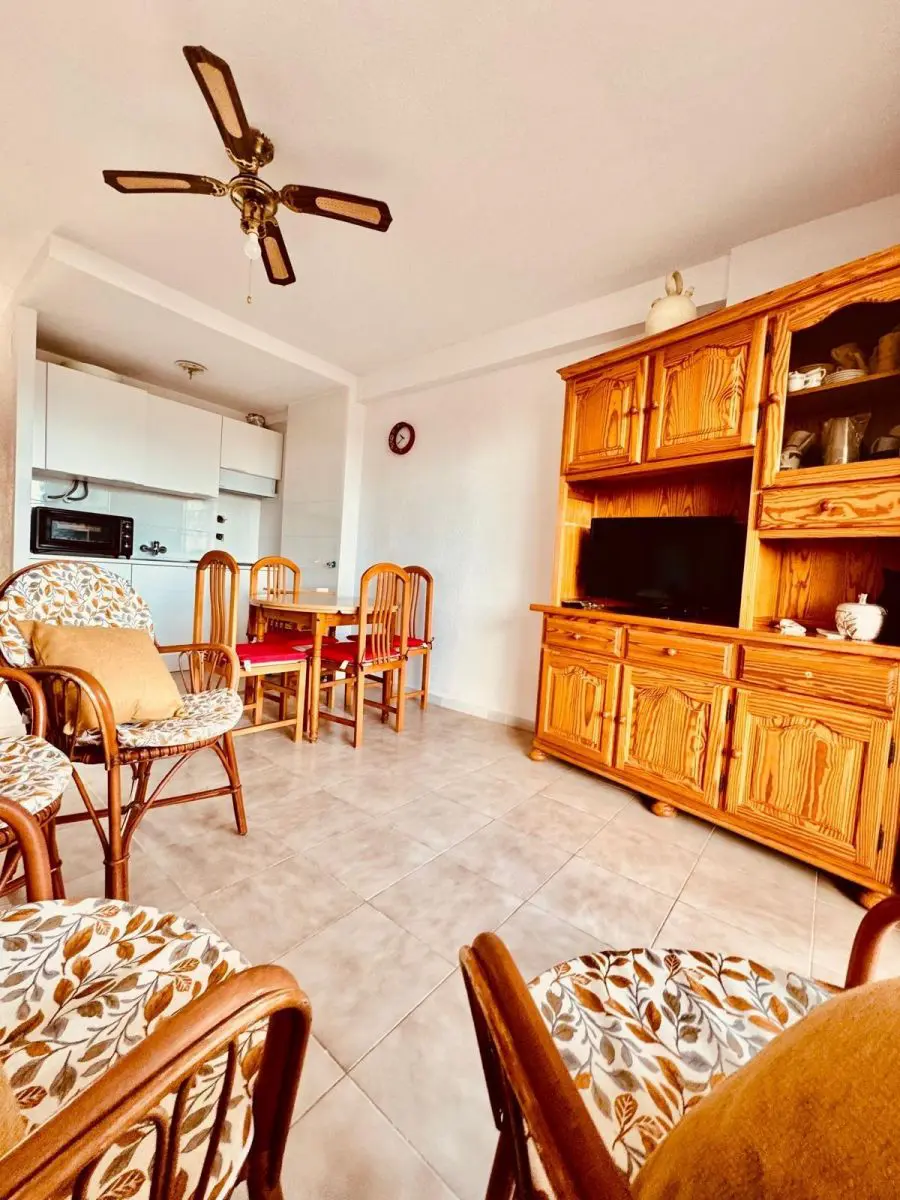 Apartment Of 77 M² With Sea View In Torrevieja, Spain
