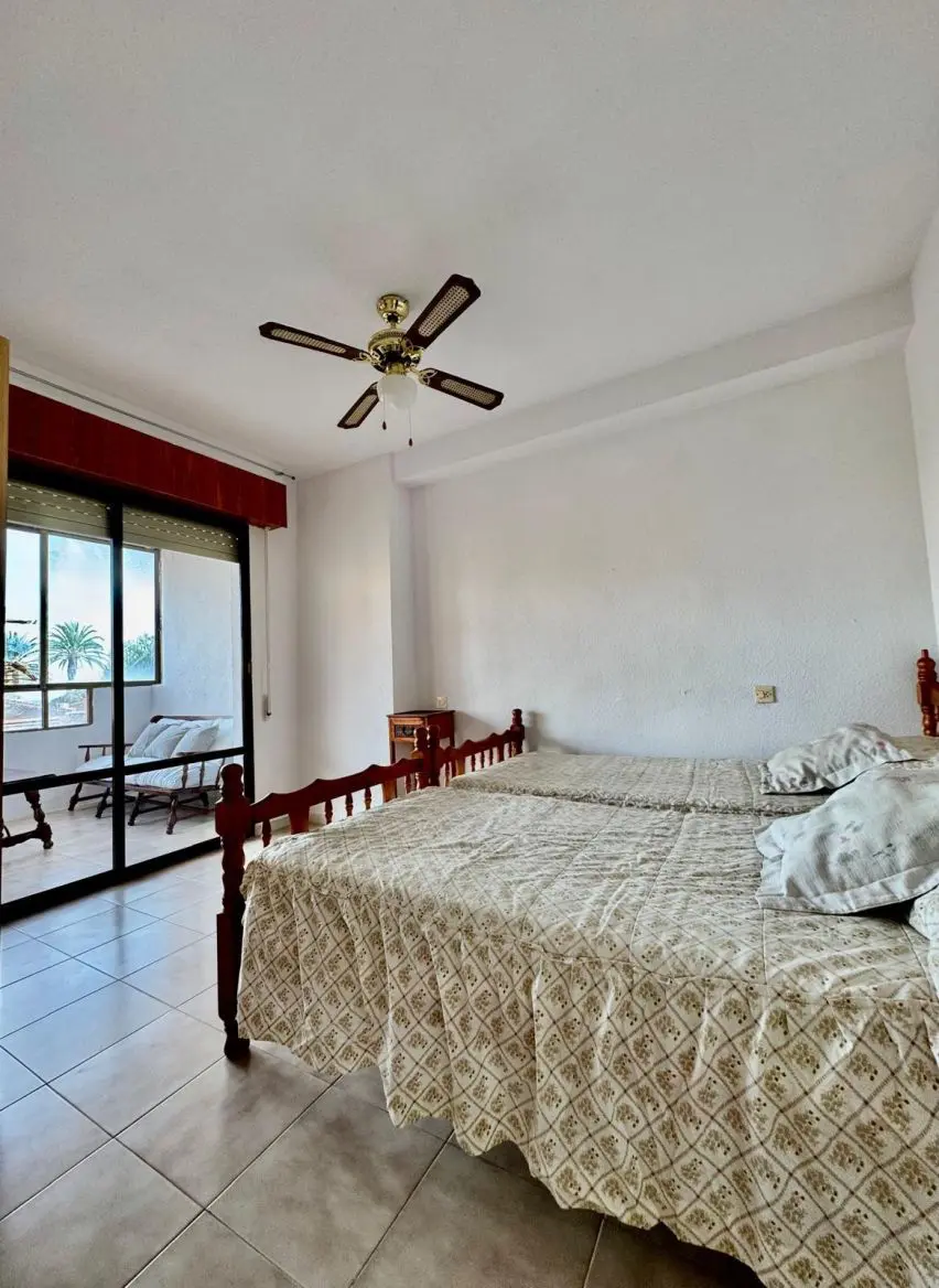Apartment Of 77 M² With Sea View In Torrevieja, Spain