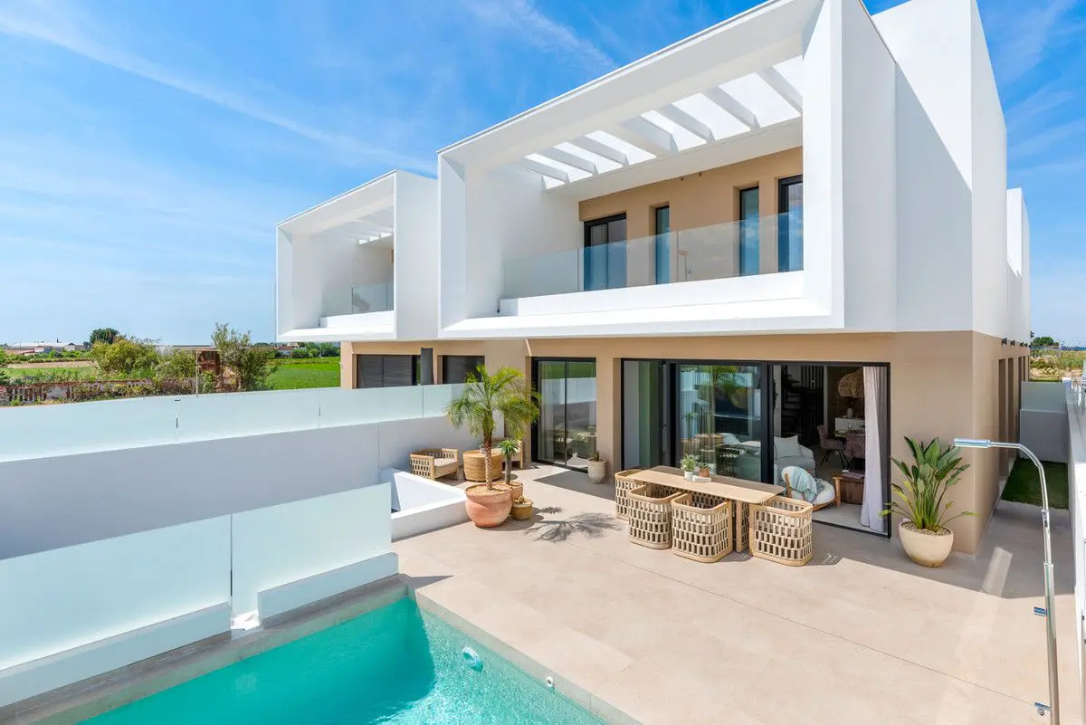 Villa Of 127 M² In Dolores, Spain