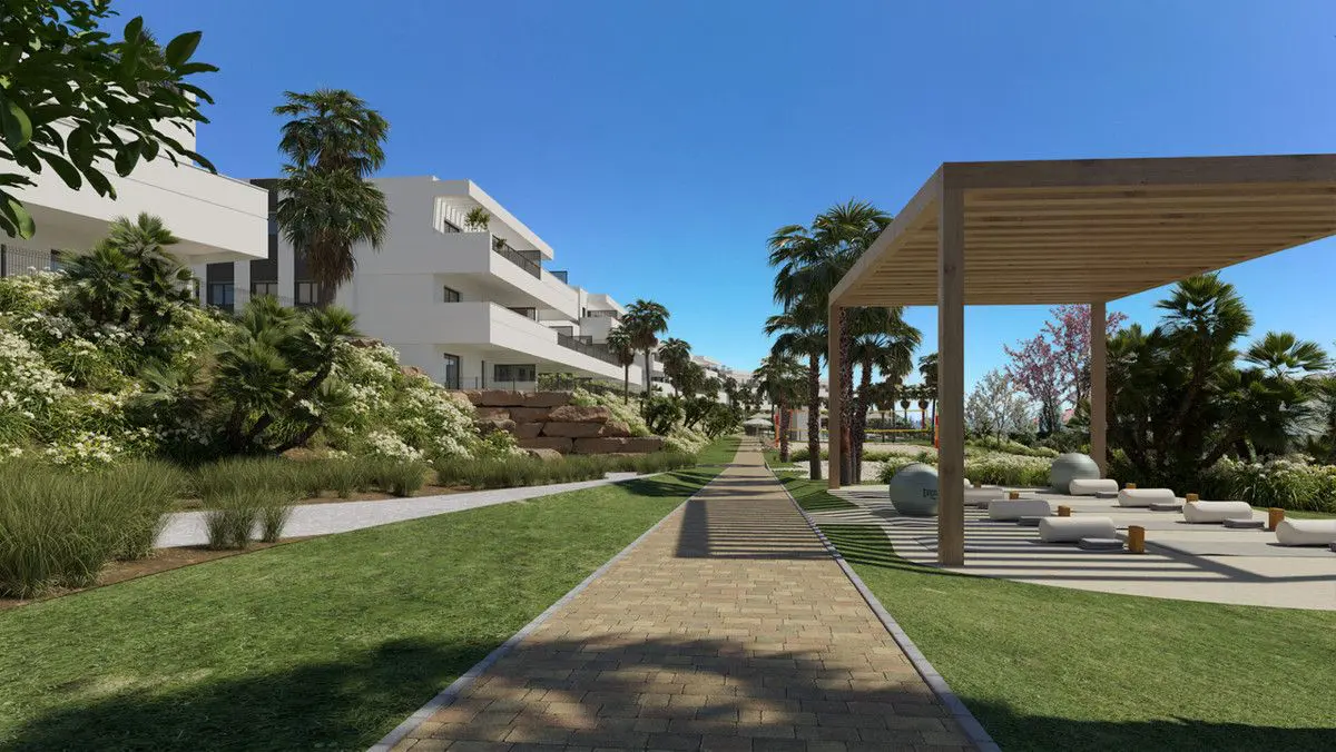 Apartment Of 90 M² In Estepona, Spain