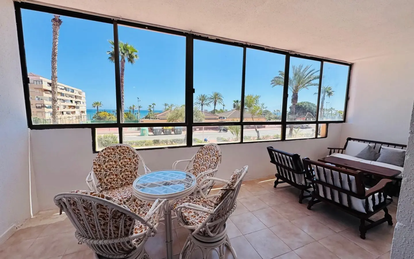 Apartment Of 77 M² With Sea View In Torrevieja, Spain
