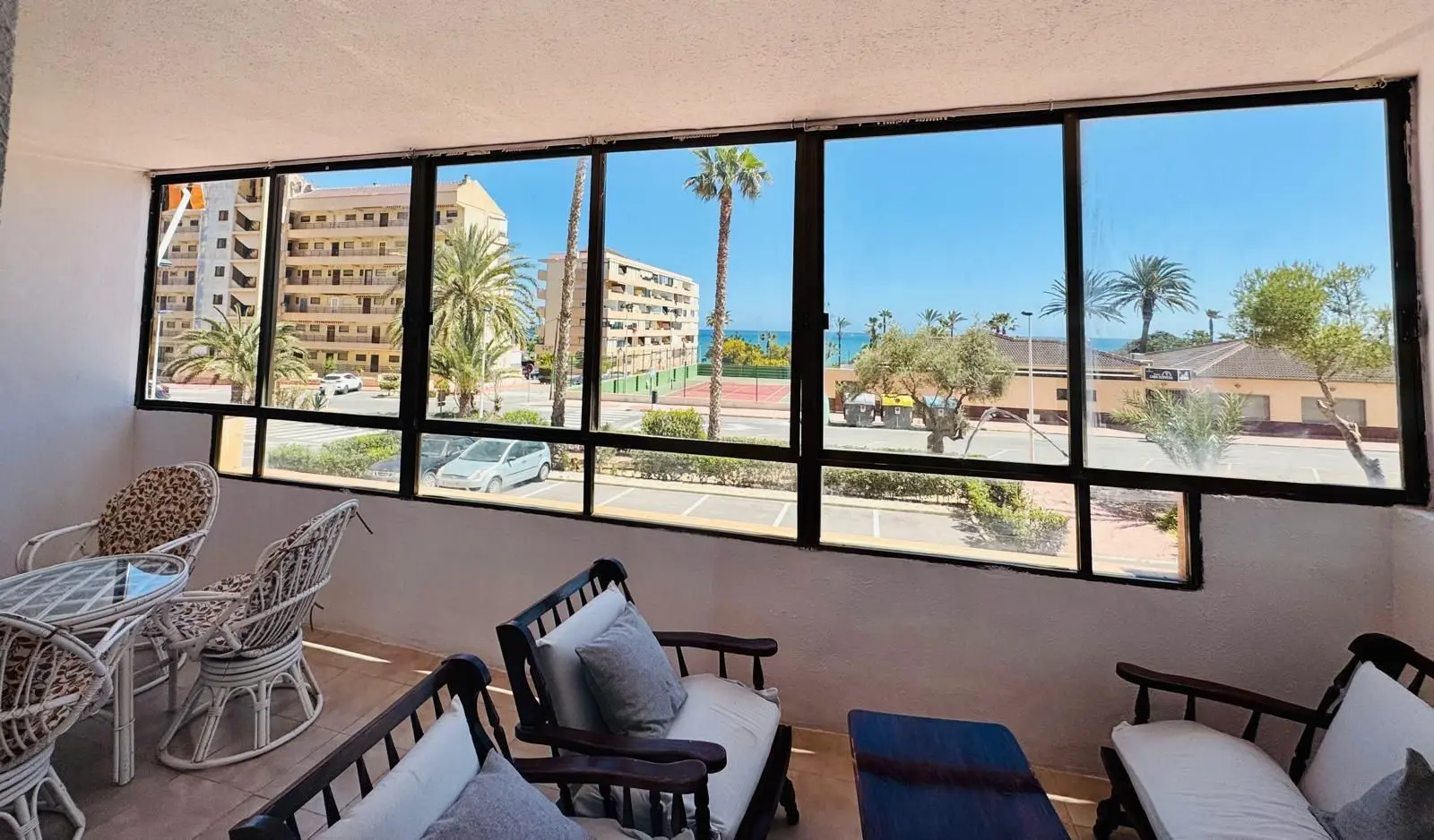 Apartment Of 77 M² With Sea View In Torrevieja, Spain