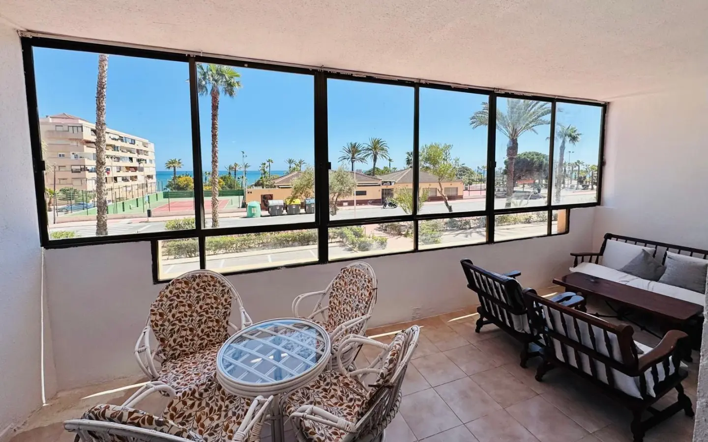 Apartment Of 77 M² With Sea View In Torrevieja, Spain
